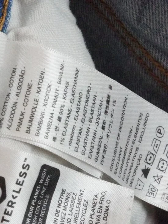 Levi's 501 High Rise Cutoff Shorts Womens 28 Light Wash - Picture 5 of 10